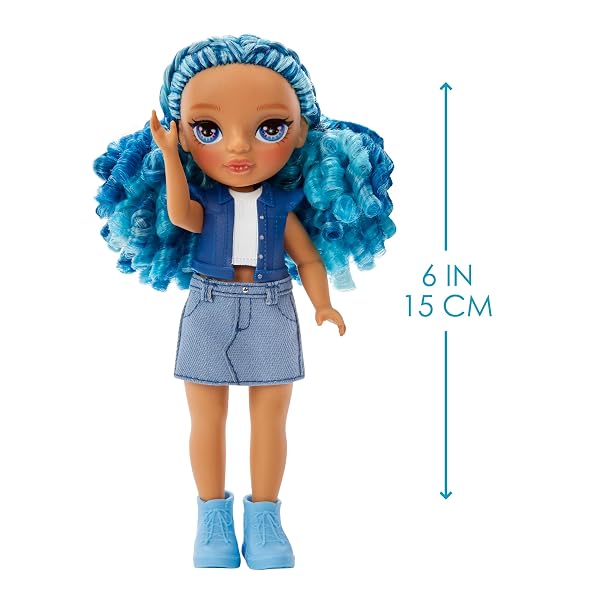 Rainbow High Littles Sapphire Bradshaw | Muñeca 14 cm - Imagen 3